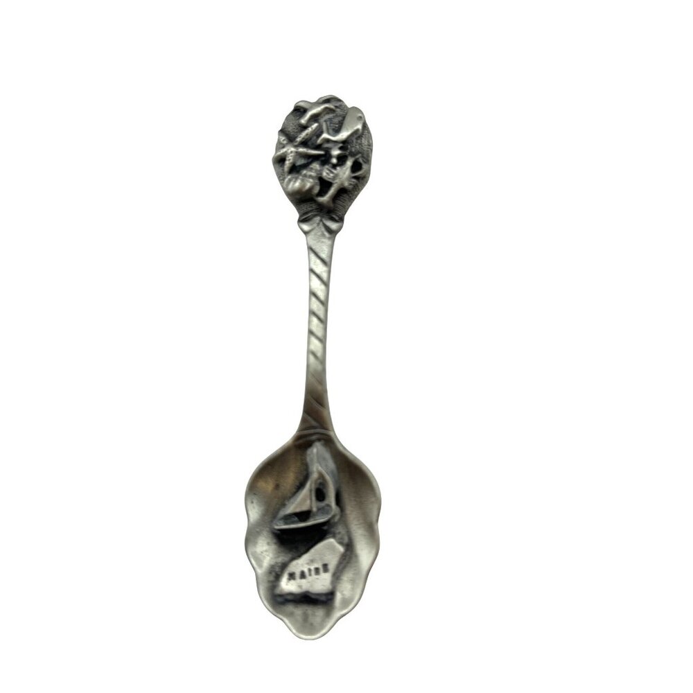 Vintage Maine Souvenir Spoon With Ocean Motif Sailboat & Maine Map Pewter B145